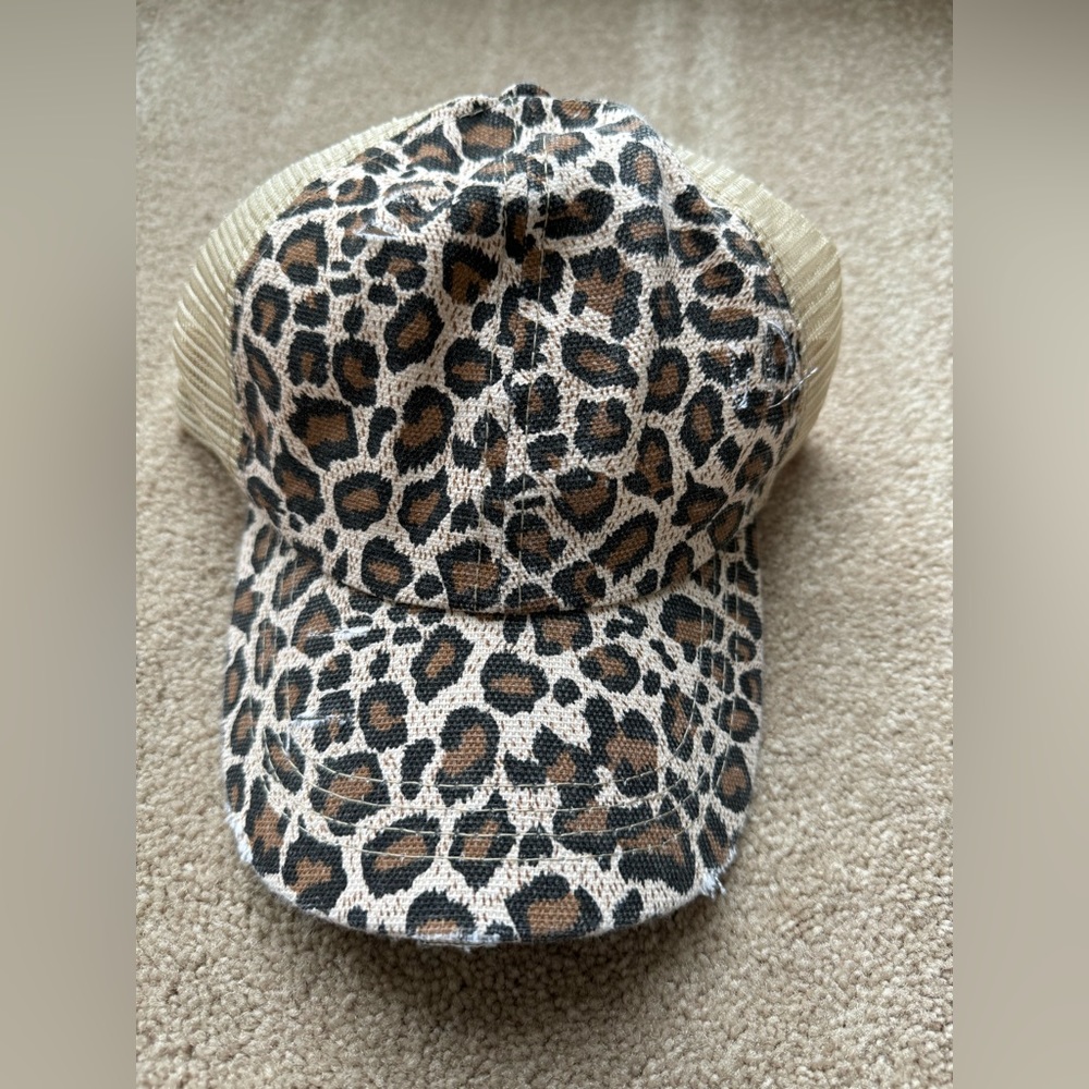 Leopard Women’s Hat